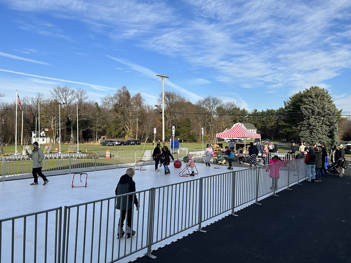 Ice Skating, Fireworks and Santa at Ocean Holiday Fest – The Coaster